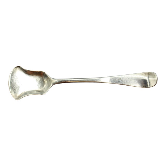1715 Sterling Silver Salt Spoon With Hanoverian Pattern For Sale