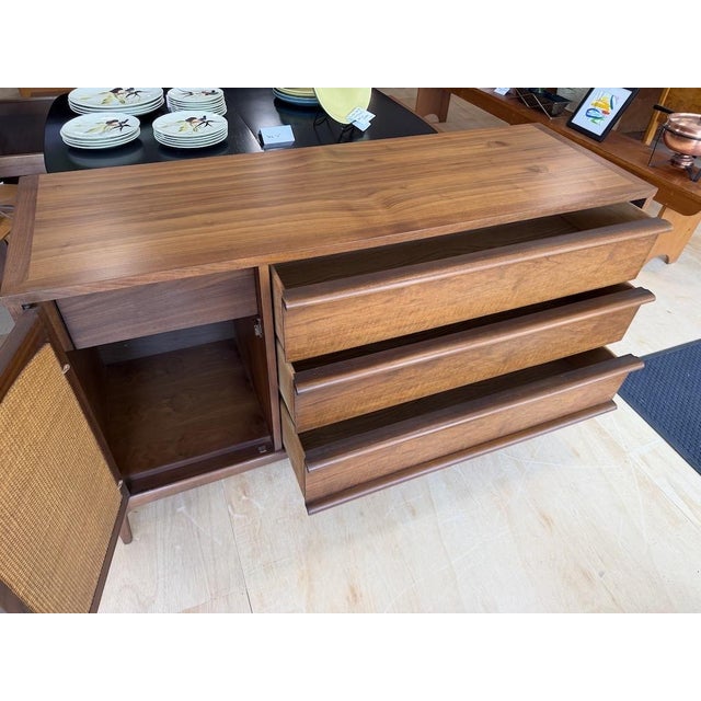 Brown 1960s Walnut Credenza From the Lane ‘Rhythm’ Collection For Sale - Image 8 of 11