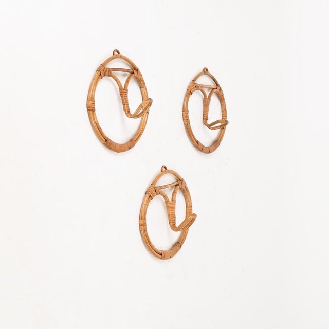 Round Coat Hooks in Rattan and Woven Wicker attributed to Franco Albini, Italy, 1960s, Set of 3 For Sale - Image 9 of 11