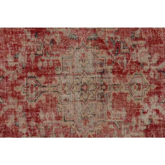 1960s Vintage Zeki Müren Persian Style Rug With Central Medallion For Sale In New York - Image 6 of 7