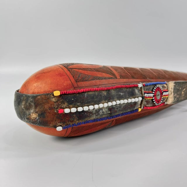 African Early 20th Century Maasai Beaded Milk Gourd Container Kenya MATTER COLLECTION For Sale - Image 3 of 7