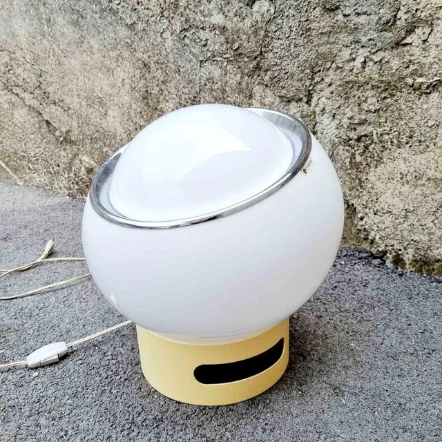 Guzzini Mid-Century Italian Model Clan Floor Lamp by Studio 6G for Guzzini, 1970s For Sale - Image 4 of 12