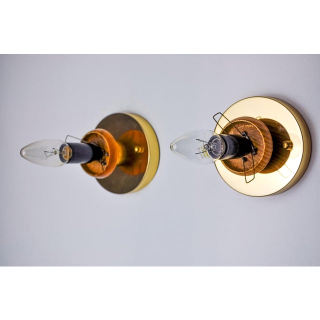 Gold Cocoon Wall Lights in Resin and Pine, Italy, 1970s, Set of 2 For Sale - Image 8 of 9