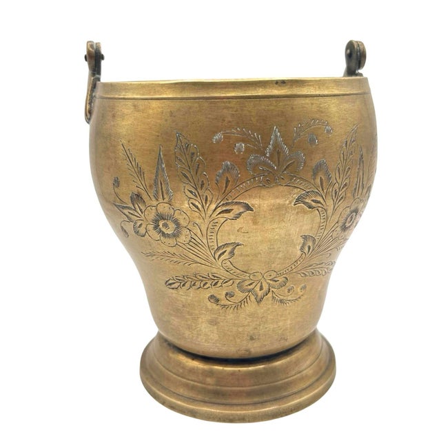 1900s Late Victorian Hand Etched Floral Brass Ice Bucket W/ Whimsical Handle For Sale - Image 4 of 12
