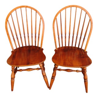 Mid 20th Century Ethan Allen Country Crossing Windsor Bowback Chairs - a Pair For Sale