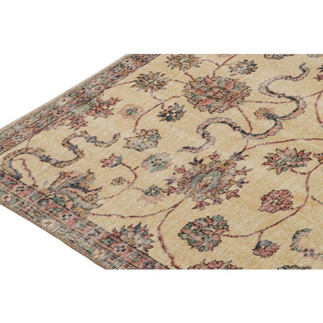 1960s 1960s Vintage Zeki Müren Rug in Cream With Floral Patterns, by Rug & Kilim For Sale - Image 5 of 8