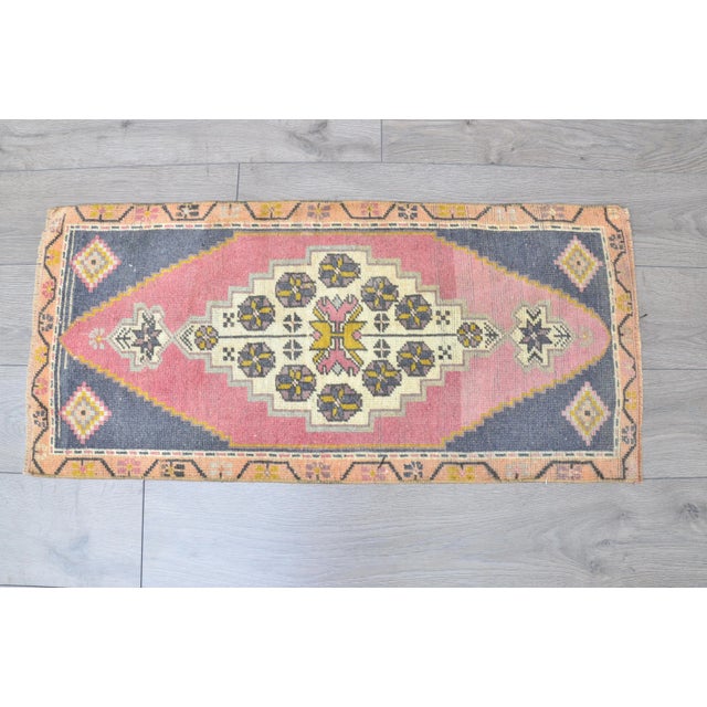 1960s 1960s Bohemian Turkish Small Rug For Sale - Image 5 of 6