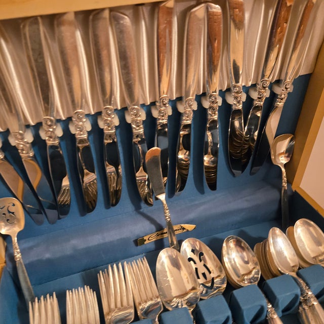 Complete 12 Places Settings Plus Extras South Seas Art Nouveau Silverplate Flatware - Set of 73 For Sale - Image 9 of 16