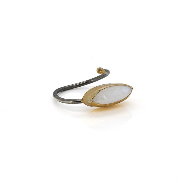 Contemporary Good Fortune Moon Stone Ring, Size 5 For Sale - Image 3 of 8