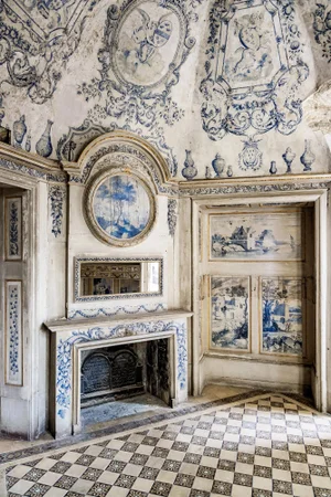 Guy Sargent, The Blue Room II, Photograph