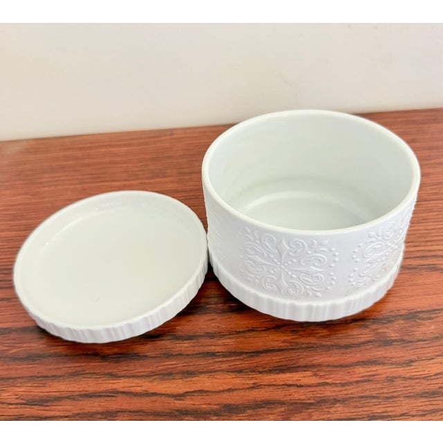 1970s German Edelstein Bavaria Bowl with Lid, 1970s For Sale - Image 5 of 10