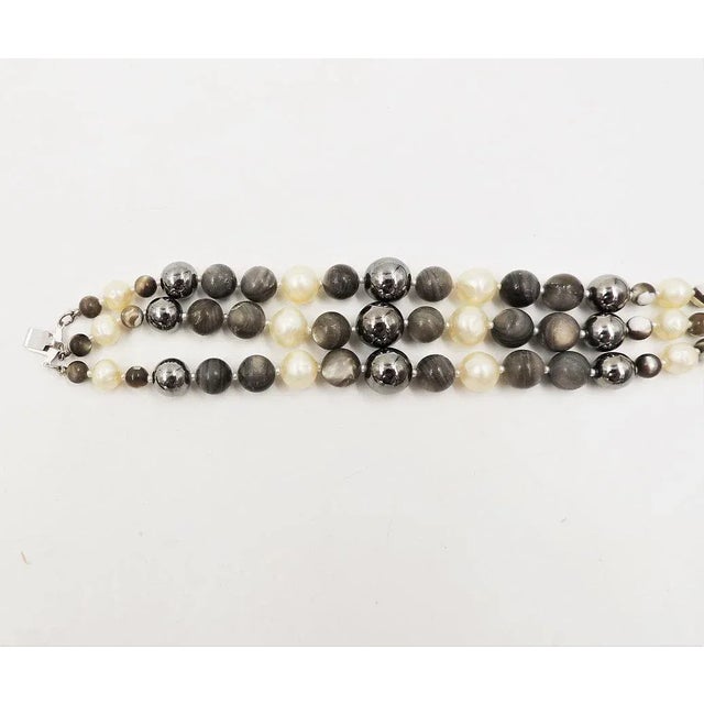 Mid-Century Modern Vintage 1950s Signed Hattie Carnegie Beaded Faux-Hematite & Faux-Pearl Greyscale Bracelet For Sale - Image 3 of 8
