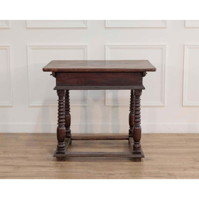 French Changer’s Table from Jura in Walnut with Turned Legs, 18th Century For Sale In Atlanta - Image 6 of 11