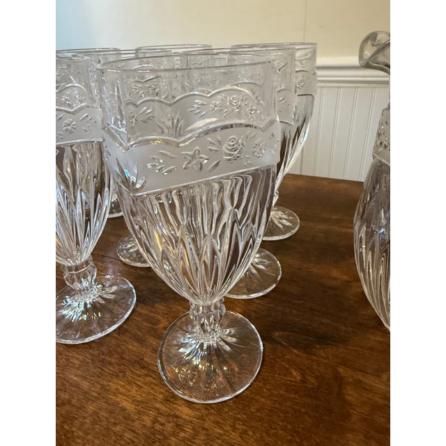 Transparent Oneida “Southern Garden” Set of Pitcher and Eight Glasses - 9pcs For Sale - Image 8 of 12