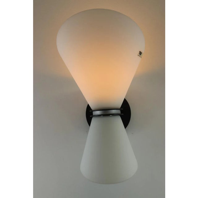 Mid-Century Modern 1980s Mid-Century Modern Murano Glass Wall Lamp For Sale - Image 3 of 13