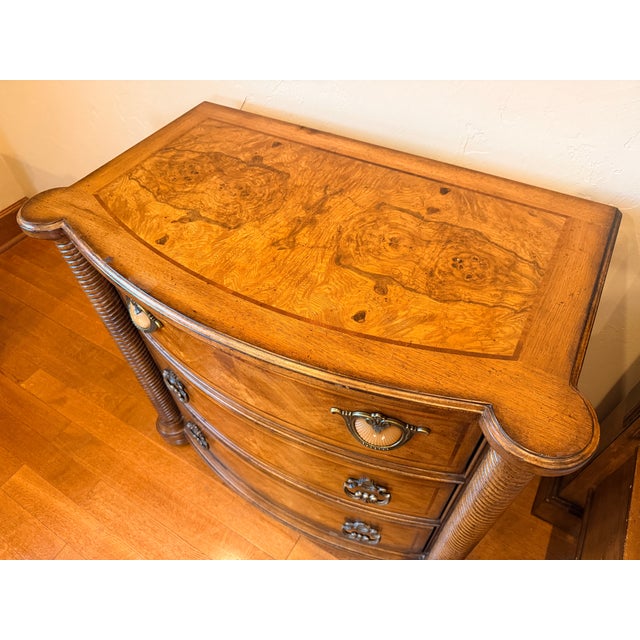 Drexel Heritage Pair of Vintage Drexel Heritage Marble‑Top, 3 Drawer Nightstands – Solid Wood and Classic Elegance For Sale - Image 4 of 7