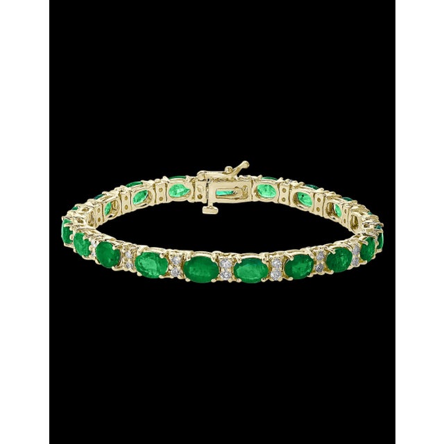16 Carat Natural Emerald & Diamond Cocktail Tennis Bracelet 14 Karat Yellow Gold For Sale - Image 16 of 18