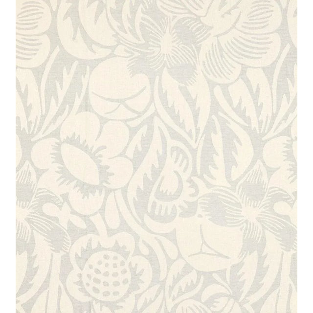 Sample - The House of Scalamandré Deco Flower Fabric, Mineral For Sale