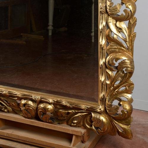 Antique Carved Mirror with Gold Leaf, 20th Century For Sale - Image 6 of 9