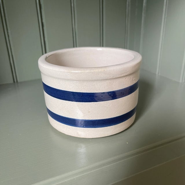 Mid 20th Century Robinson Ransbottom Small Crock For Sale In Portland, ME - Image 6 of 6