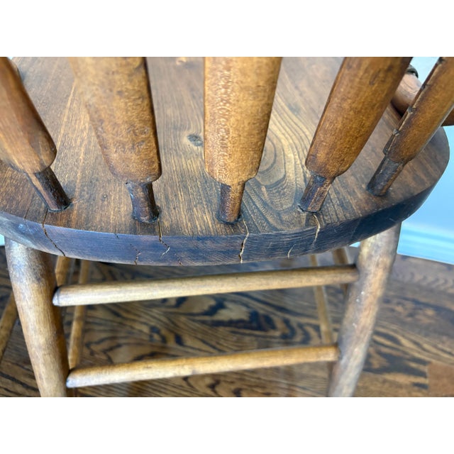 Pair of American Late Victorian Carved Elm Pressed-Back Spindle Side Chairs, C. 1890–1910 For Sale In Denver - Image 6 of 11