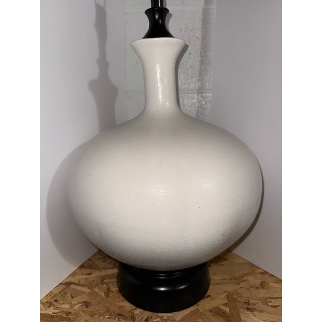 Mid Century Modern Turned Studio Pottery Ceramic Lamp For Sale - Image 4 of 12