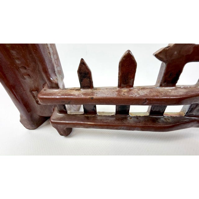 Art Deco Enamelled Cast Iron Knights Fire Guard Compagnion, 1920s For Sale - Image 11 of 12