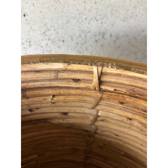 Large Vintage Pencil Reed Rattan Planter With Brass Rim, Italian Riviera Style For Sale In Miami - Image 6 of 7