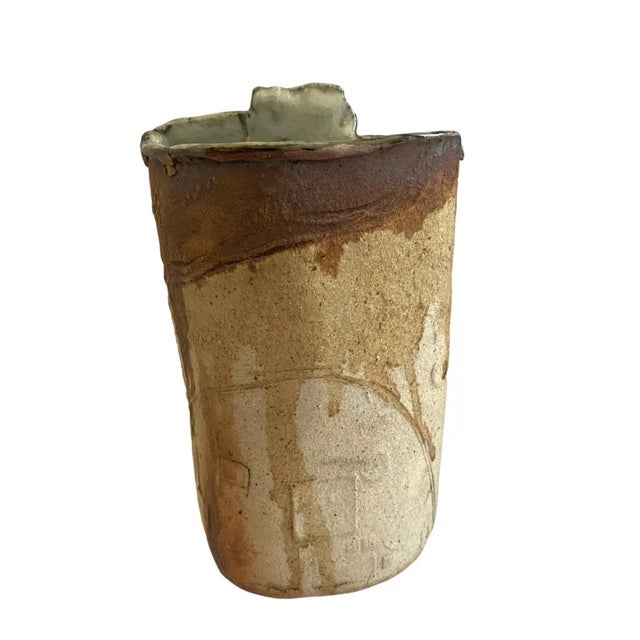 We have for your consideration a very beautiful ceramic vase. Vase is from around the 1960s and is simply gorgeous with no...