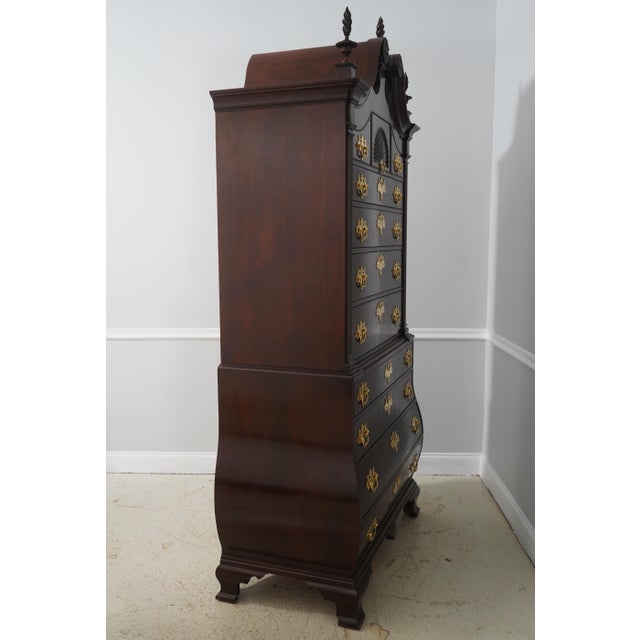 Age: C.2001 Details: Finish no. 47 Colonial Williamsburg CW 190 Bracket Feet Dovetailed Drawer Construction High Quality...