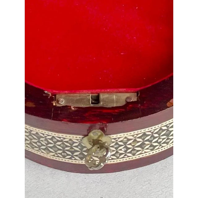 Camel Mid 20th Century Inlaid Mother of Pearl Round Box For Sale - Image 8 of 10
