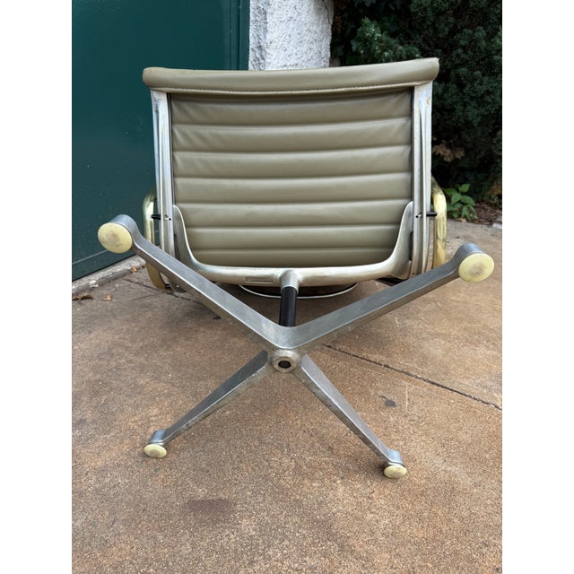 1960s 1960s Herman Miller Eames Aluminum Group High Back Lounge Chair Mid Century Modern For Sale - Image 5 of 8