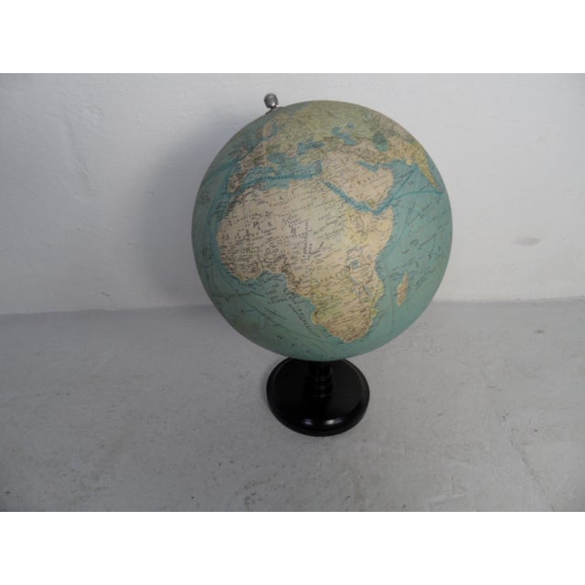 Vintage Papier Mache Globe, 1950s, in Very Good conditions. Designed 1950 to 1959