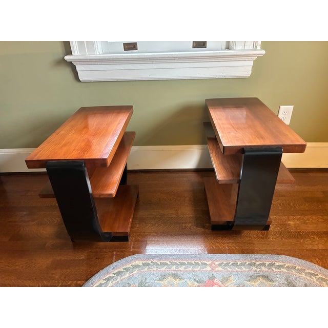 Art Deco 1940s Streamlined Moderne Art Deco Side Tables Attributed to Gilbert Rohde for Brown Saltman For Sale - Image 3 of 5
