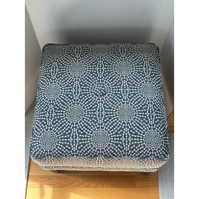 Ethan Allen Ethan Allen Vintage Square Geometric Sunburst Medallion Ottoman For Sale - Image 4 of 8