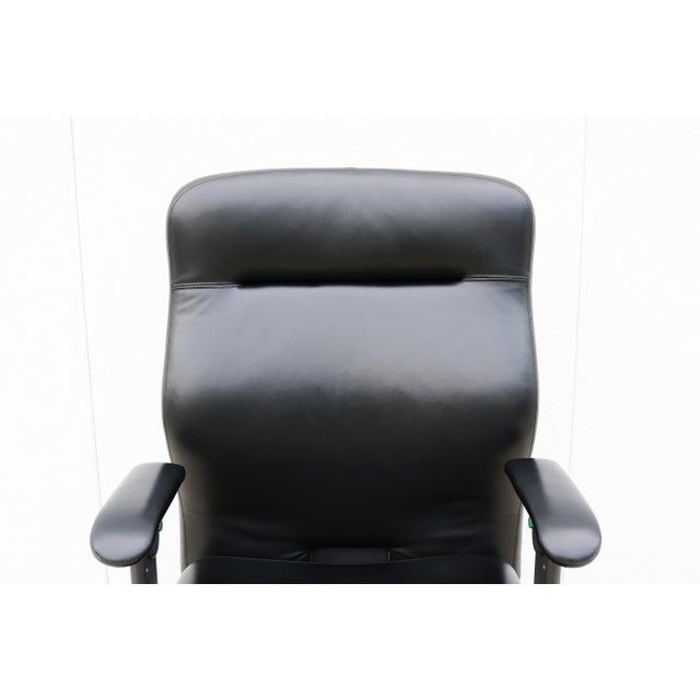 Knoll Bulldog Executive Ergonomic Office Desk Chair in Black Leather, Adjustable For Sale - Image 12 of 18