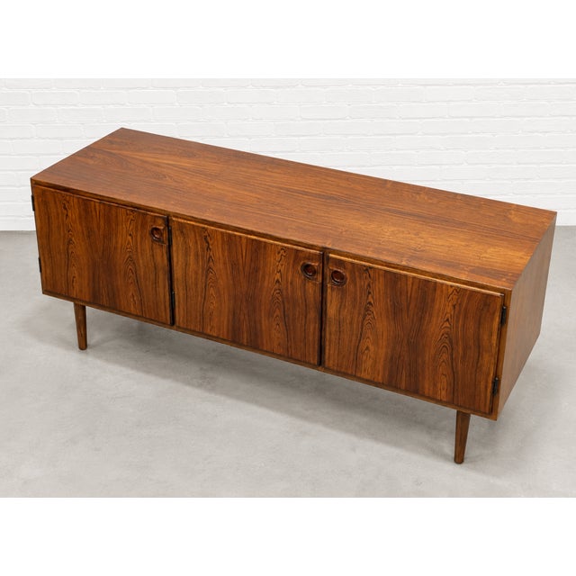 Low Danish Mid Century Modern Credenza by Sven Ellekaer for Albert Hansen Mobelfabrik | Rosewood Sideboard, Made in Denmark C. 1960’s For Sale - Image 12 of 16