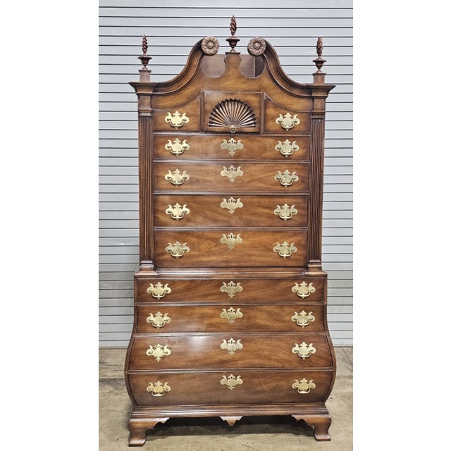 Chippendale Late 20th Century Kittinger Williamsburg Cw-190 Mahogany Chippendale Bombe Highboy Rare 150 Made For Sale - Image 3 of 15