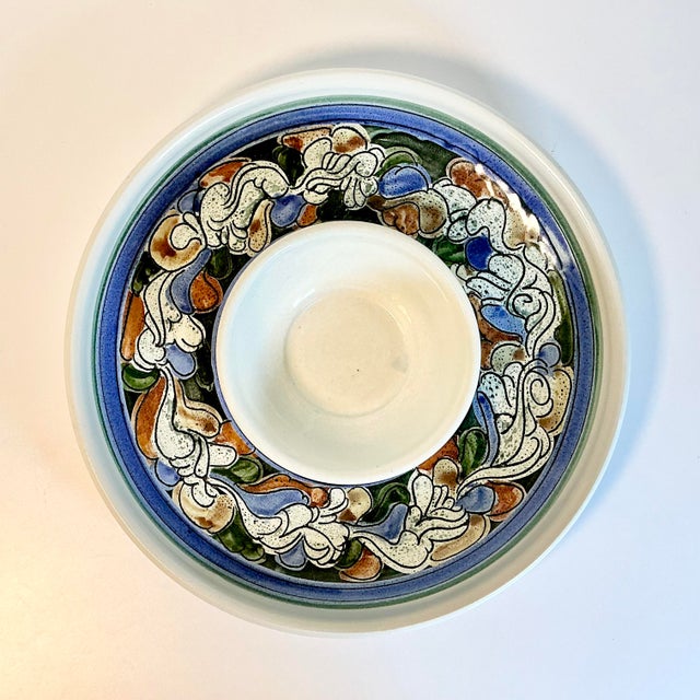 1980s 1980s Vintage Folk Arts & Craft Pottery Studio Chip and Dip, Artist Signed. For Sale - Image 5 of 11