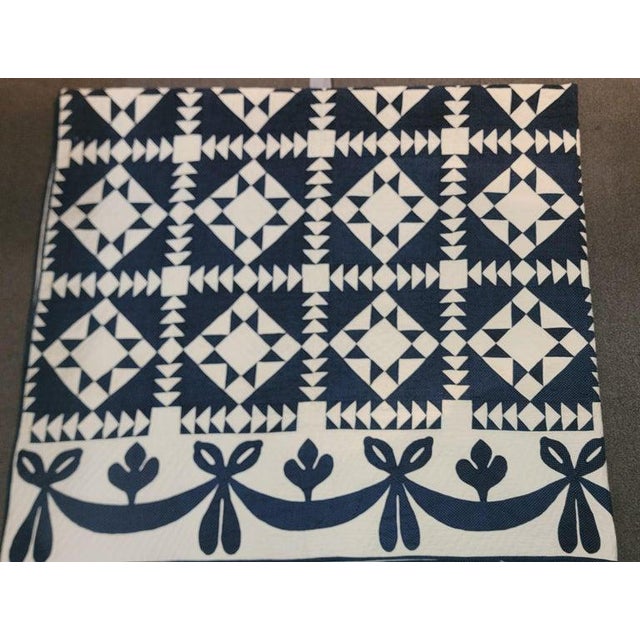 Folk Art 19Thc Blue & White Eight Point Star Quilt For Sale - Image 3 of 8