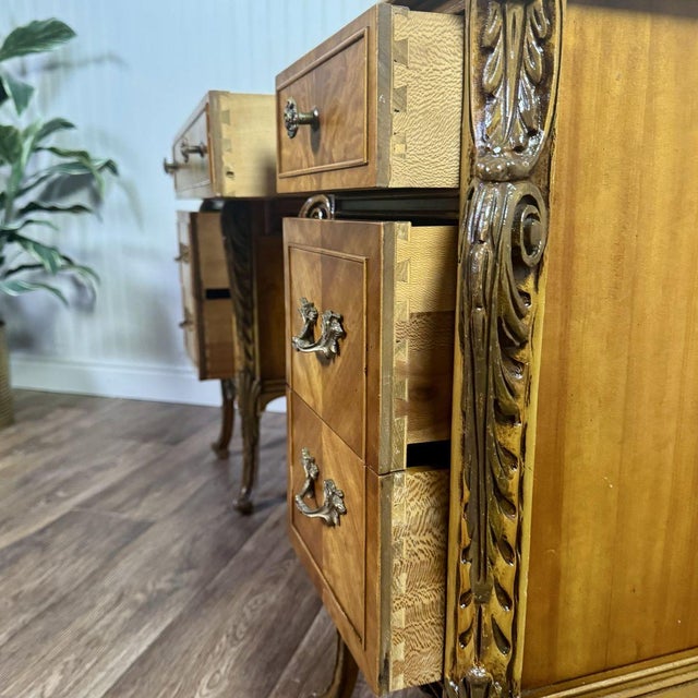 Vintage Ca. 1930s French Provincial Desk / Vanity For Sale - Image 17 of 17
