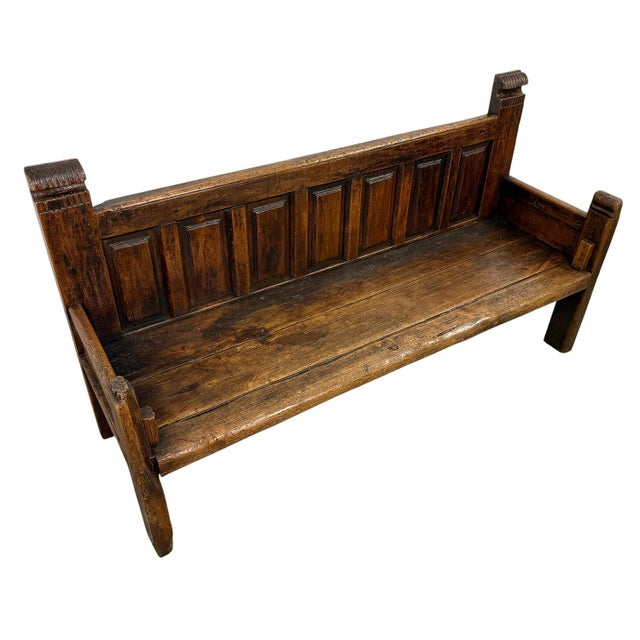 Antique Traditional Spanish Oak Bench, in Good conditions. Designed before 1890