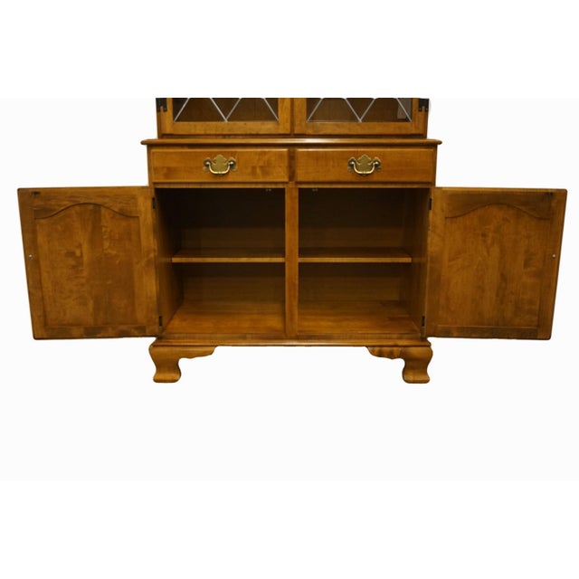 Ethan Allen Heirloom Nutmeg Maple 41" Buffet W. China Hutch 10