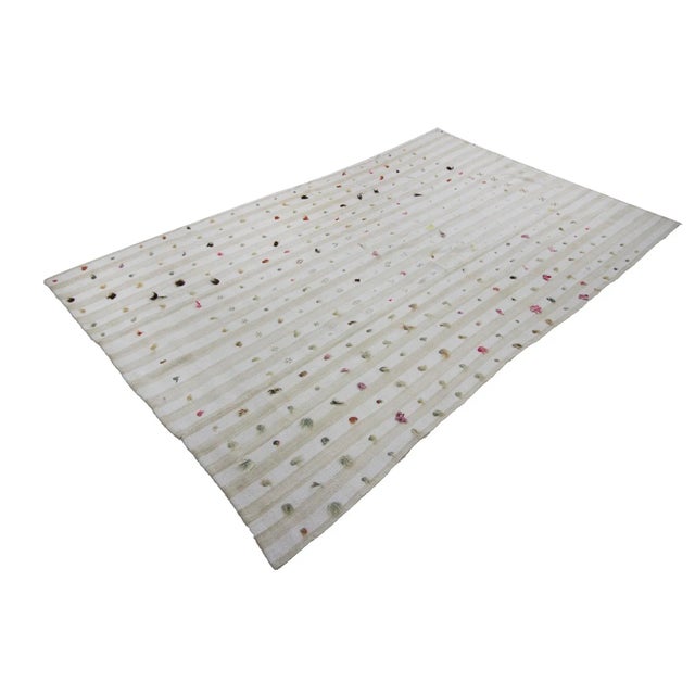 Vintage Turkish Striped Cotton Kilim Rug - 5′3″ × 8′10″ For Sale - Image 4 of 7