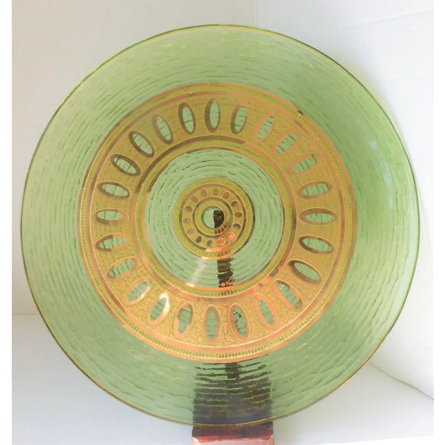 This iconic Culver 22k Green Valencia Charger/Serving Platter from the 1960's features a wide 22k gilt center band with...