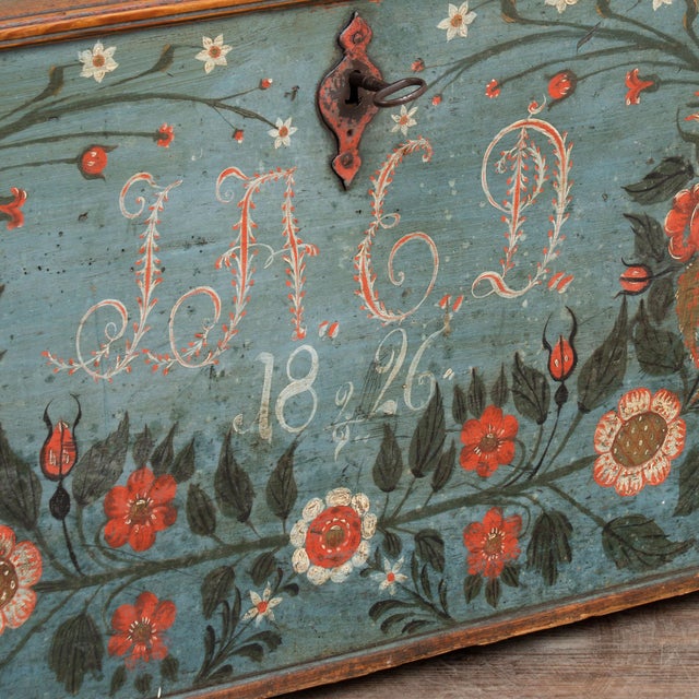 Original Swedish Dome Top Hand Painted Blue Pine Trunk Dated 1826 For Sale - Image 14 of 18