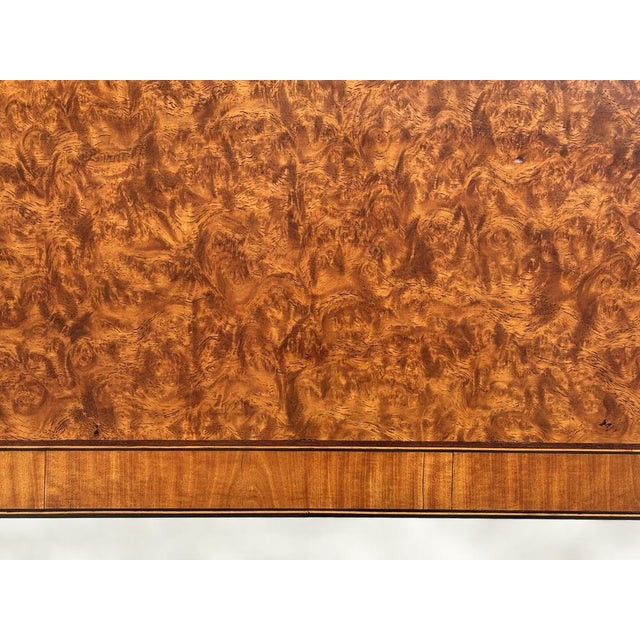 George III Amboyna Inlaid Pembroke Table, 1790s For Sale - Image 9 of 18