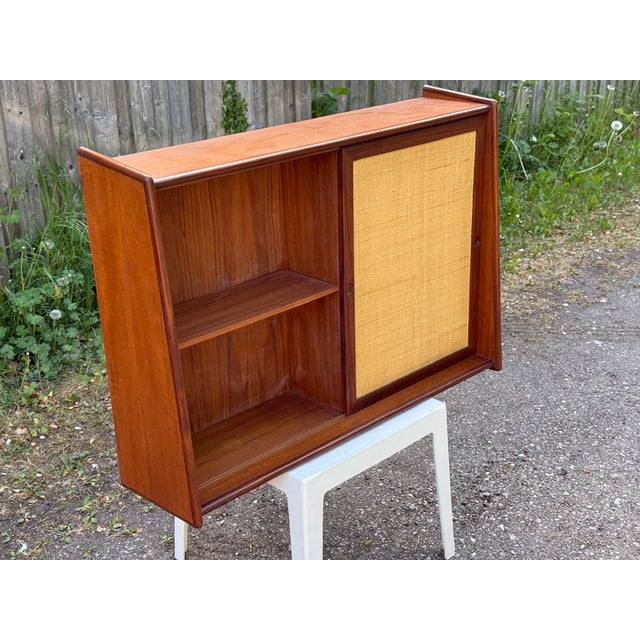 Midcentury Modern Danish Teak Wall Makeup Mirror with Light, 1960s, in Very Good conditions. Designed 1960 to 1969