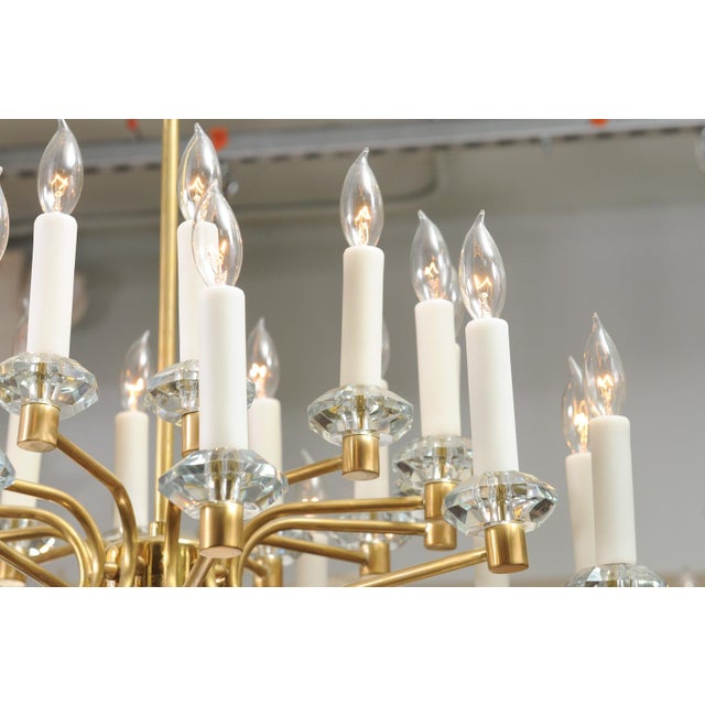 1950s 24-Light Crystal & Brushed Brass Chandelier in Manner of Sciolari For Sale - Image 11 of 14