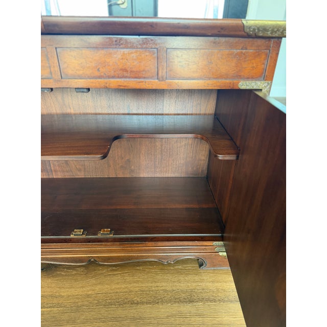 Henredon Scene One Chinoiserie Campaign Slide-Top Dry Bar Cabinet in Mahogany, Circa 1978, Attributed For Sale - Image 9 of 15